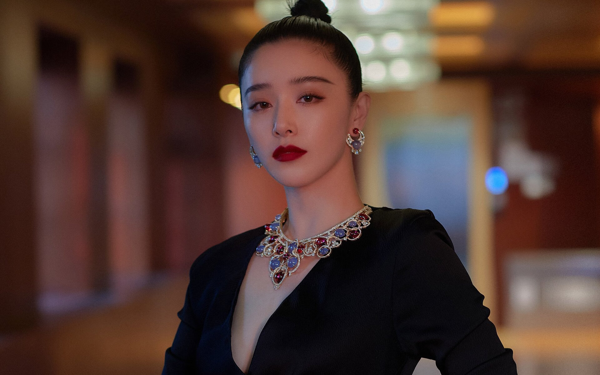 星空国际体育-巴黎通过阵型变化破解对方限制,巴黎球队阵型