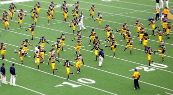 星空体育中国-俱乐部在青训营引入外籍教练团以提高培养质量，俱乐部青训什么意思